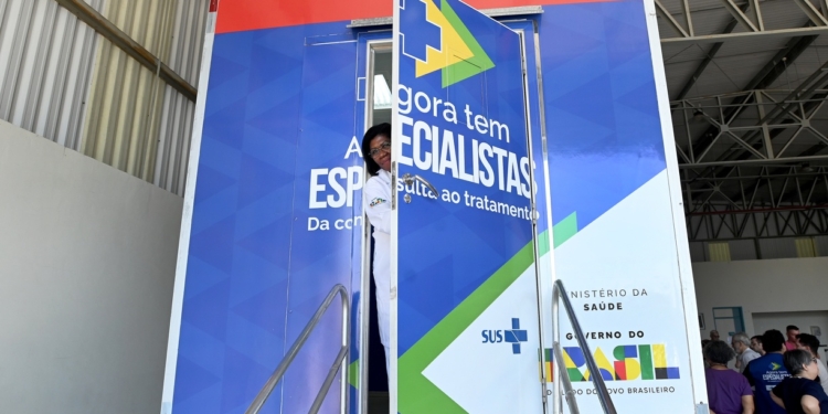 Com foco no diagnóstico precoce, carreta de saúde mulher inicia atendimentos em Campinas