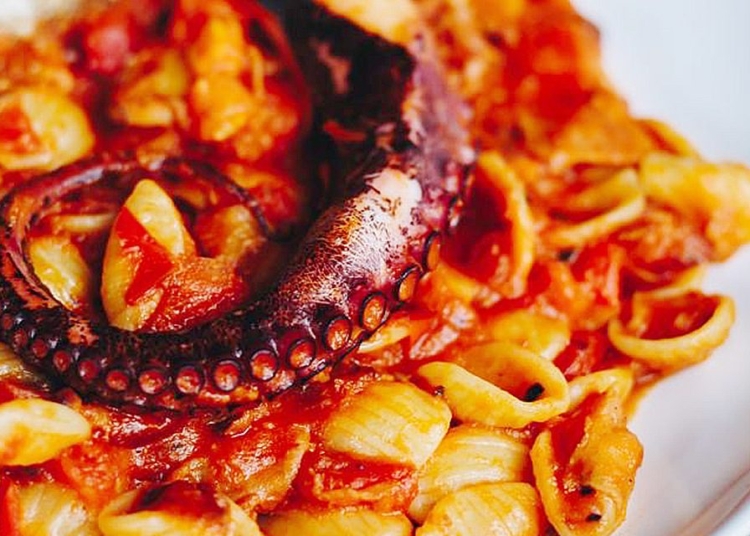 Ilhabela vira palco de experiências gastronômicas no Festival Sabores da Praia durante feriado