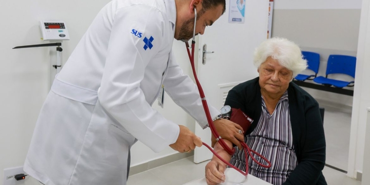 Vírus sincicial também traz risco para idosos, alertam especialistas