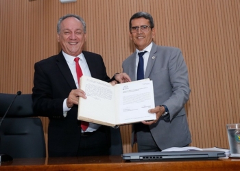 Mineiro do Espetinho reassume mandato com ida de Eduardo Magoga para a Habitação