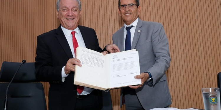 Mineiro do Espetinho reassume mandato com ida de Eduardo Magoga para a Habitação