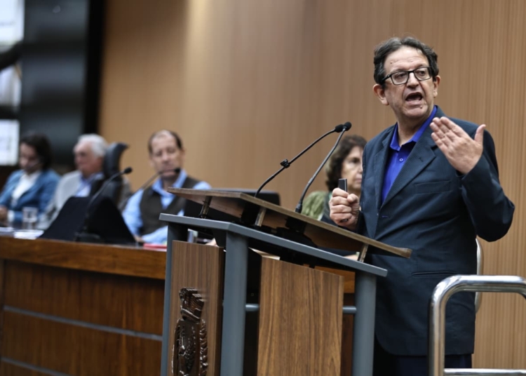 Jornalismo em debate: seminário do Hora na Câmara discute caminhos contra a desinformação