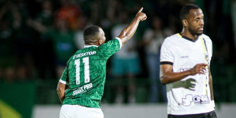 Guarani ganha a primeira na Série C e encerra jejum