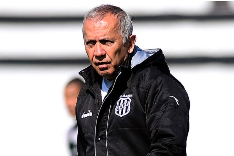 Com história na Ponte Preta, Nelsinho Baptista anuncia a aposentadoria