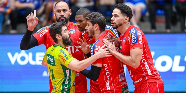 Vôlei Renata vence o Praia Clube no Taquaral e sai na frente por vaga na final da Superliga