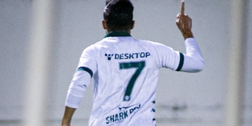 Comemoração isolada de Guilherme Parede em gol do Guarani chama atenção