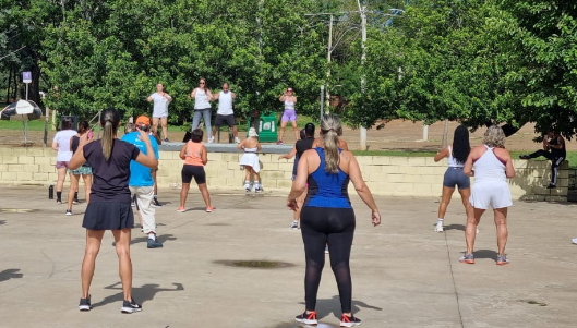 Domingo Fitness terá aula de ritmos na Lagoa do Taquaral