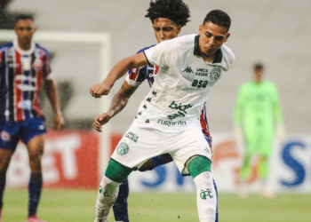 Guarani marca no fim e empata com o Maranhão na estreia da Série C