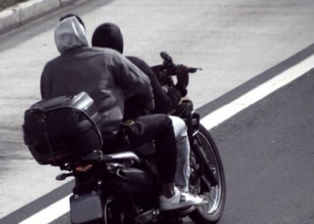 Falta de capacete e manobras perigosas somam mais de 700 autuações entre 2025 e 2026
