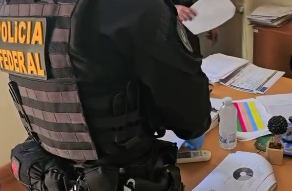 PF deflagra operação para apurar gestão temerária em instituto de previdência municipal de cidade da RMC