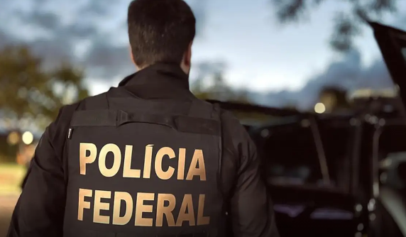 PF faz operação contra esquema que movimentou R$ 1,6 bilhão