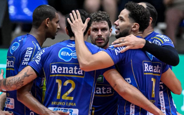Vôlei Renata vence Monte Carmelo e sai na frente nas quartas de final da Superliga