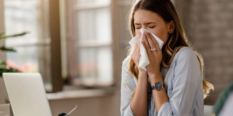 Gripe ou resfriado? Entenda as diferenças e quando se preocupar