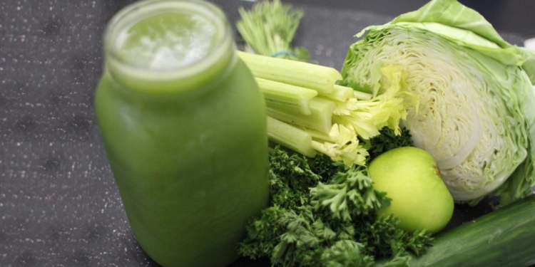 Quais os benefícios dos alimentos ‘detox’? Especialista da USP explica