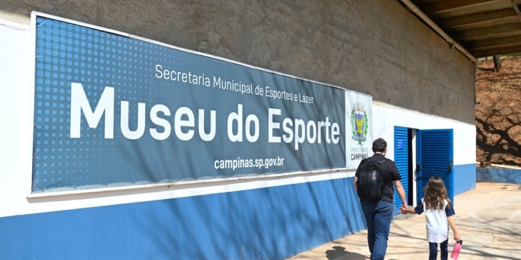 Mostra em Campinas traz histórias de jogadores do Guarani e Ponte Preta nos mundiais