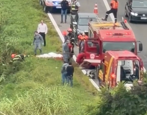 Motorista perde controle, cai em ribanceira e morre em Campinas