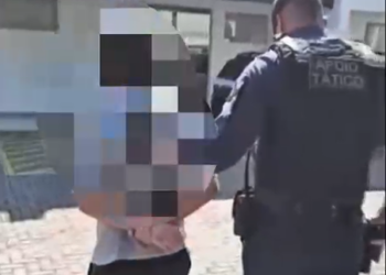 Homem é preso por agredir companheira surda e divulgar vídeos das agressões
