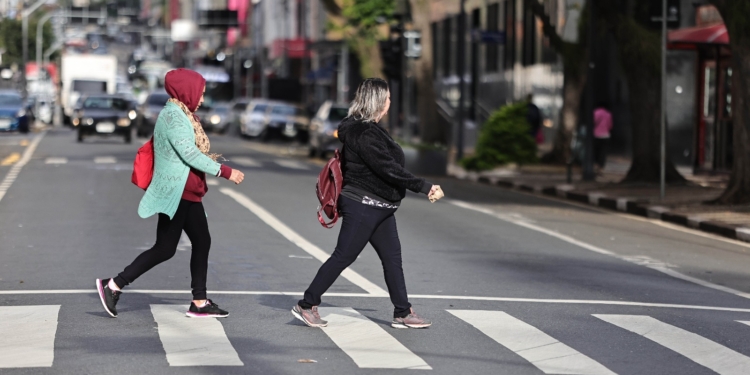 Onda de frio chega e derruba temperaturas em Campinas