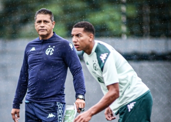 Adversários no domingo, Guarani e Amazonas têm trajetórias opostas na Série C