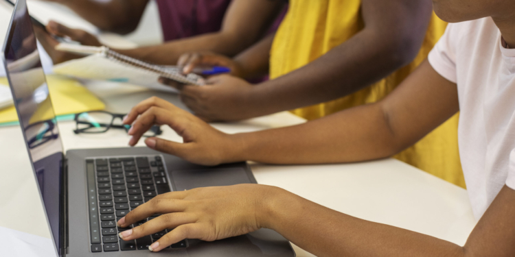 Promotoria instaura procedimento para acompanhar educação digital em Campinas