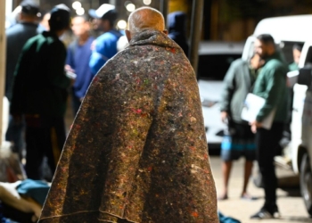 Frente fria muda o tempo na região e traz chuva no Dia das Mães
