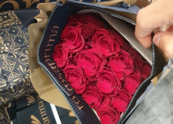 Terminal de Carga do Aeroporto de Viracopos recebe 26,5 toneladas de flores para o Dia das Mães