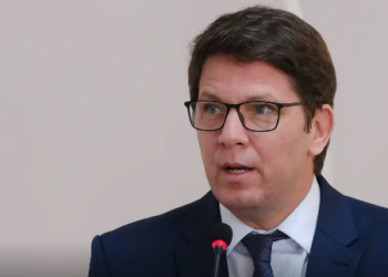 Mário Frias viajou para o exterior sem autorização da Câmara