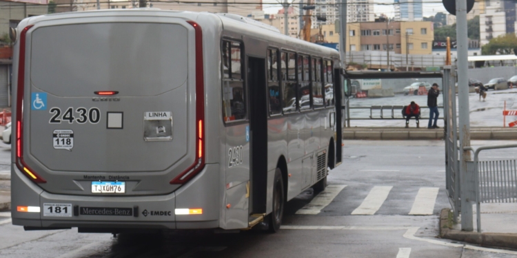 Onze linhas migram atendimento para abrigo em frente ao Mercadão