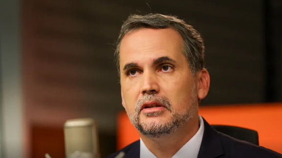 Governo avalia aumentar teto do MEI para R$ 140 mil, diz ministro