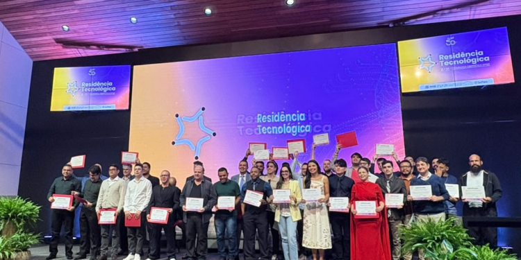 Programa de Residência Tecnológica do CPQD capacita 74 profissionais