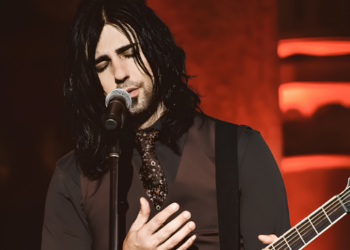 Cantor e compositor Guilherme de Sá se apresenta em Campinas
