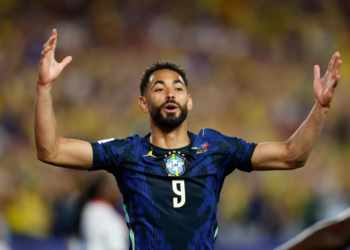Brasil vence Haiti por 3 a 0 e assume liderança do Grupo C