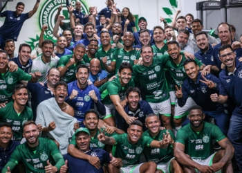 Bastidores: Vozes da experiência abrem caminho para a goleada do Guarani