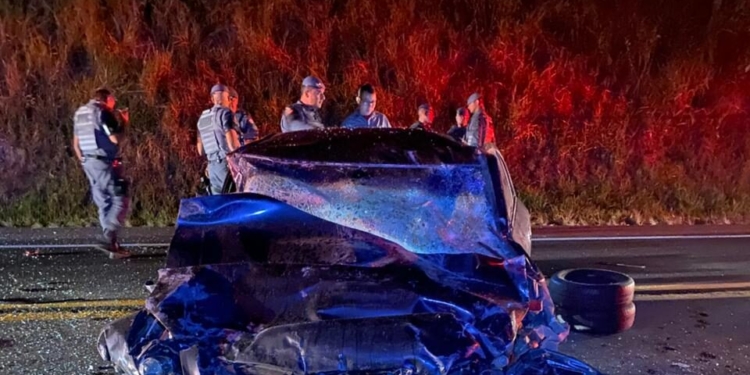 Perseguição policial termina com dois mortos após acidente e troca de tiros em Bragança Paulista