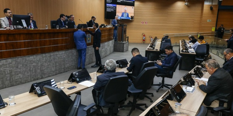 Vereadores de Campinas aprovam reajuste dos servidores municipais