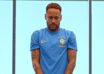 Neymar vai a campo pela primeira vez em treino da seleção brasileira