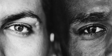 Não existe racismo ao contrário – por Gustavo Gumiero