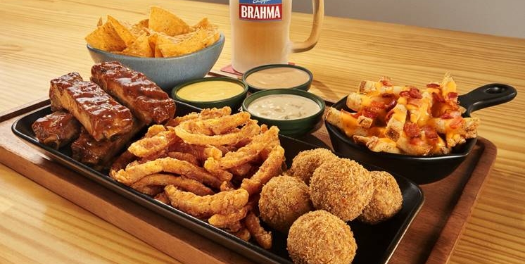 Outback lança promoções e transforma restaurantes em ponto de encontro dos torcedores