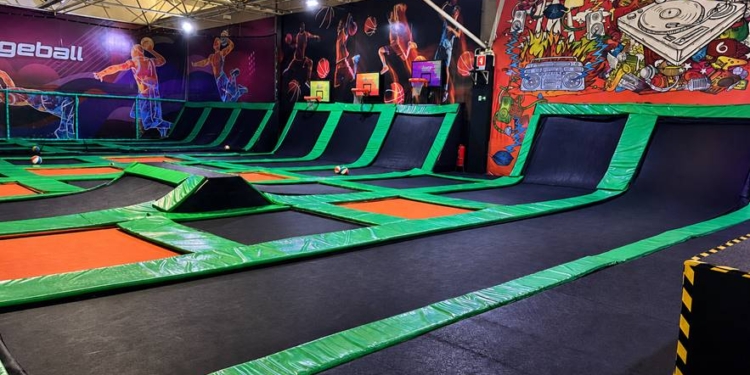 Jump Mania reabre no Iguatemi Campinas