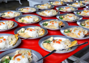 Escolas de SP abrem inscrições para alimentação durante as férias