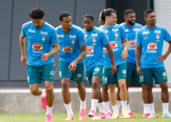 Brasil estreia contra Marrocos, que surpreendeu o mundo em 2022