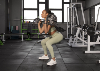 Conhece o exercício excêntrico? Entenda como a modalidade une força muscular e menor desgaste físico