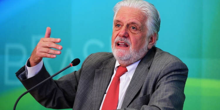 PF intima Jaques Wagner a depor sobre investigações do Banco Master