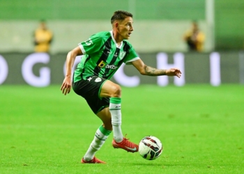 Guarani anuncia a contratação do atacante Éverton Brito, ex-América-MG