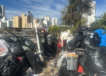 Prefeitura de Campinas fecha depósito clandestino de reciclagem no Cambuí; multa é de R$ 25 mil