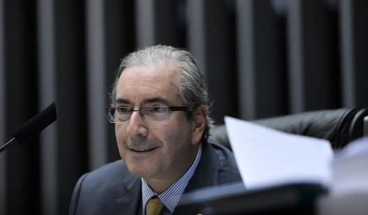 STF bloqueia R$ 6 milhões de Eduardo Cunha por indicação de emendas