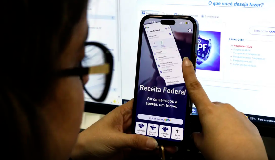 Receita paga nesta sexta-feira terceiro lote de restituição do IR 2026