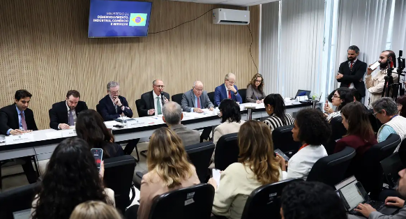 Setores atingidos por tarifaço dos EUA terão novo plano de socorro