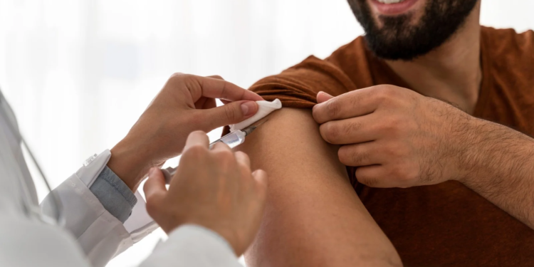 SP recomenda vacinação após registro de 13 casos de sarampo neste ano