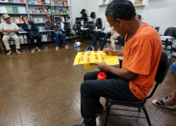 Centro de acolhimento celebra Dia dos Pais com reflexão sobre paternidade responsável